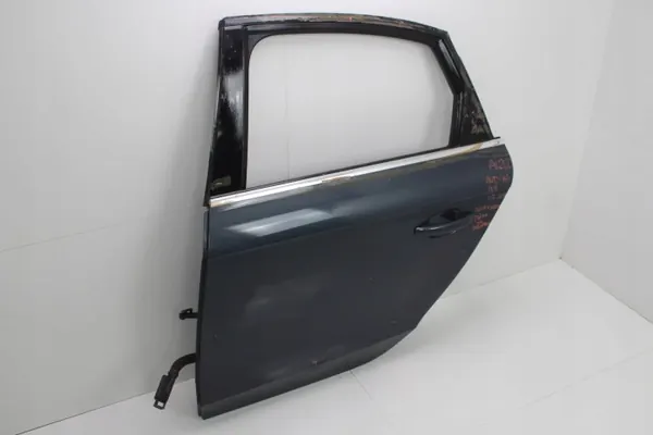 Vänster Bakdörr OEM 360212690 Audi A4 B8 Sedan image 3