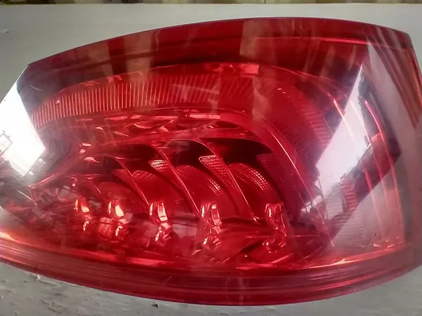 Lámpara LED Audi Q7 2009-2014 Trasera Izquierda OEM 4L0945093F image 4
