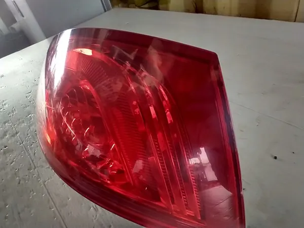 Lámpara LED Audi Q7 2009-2014 Trasera Izquierda OEM 4L0945093F image 7