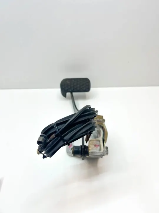 Rempedaal OEM A1292910082 voor Mercedes-Benz SL R129 image 4