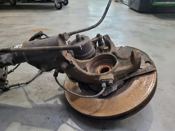 Amortecedor dianteiro direito OEM 546613Z110 Hyundai i40 image 9