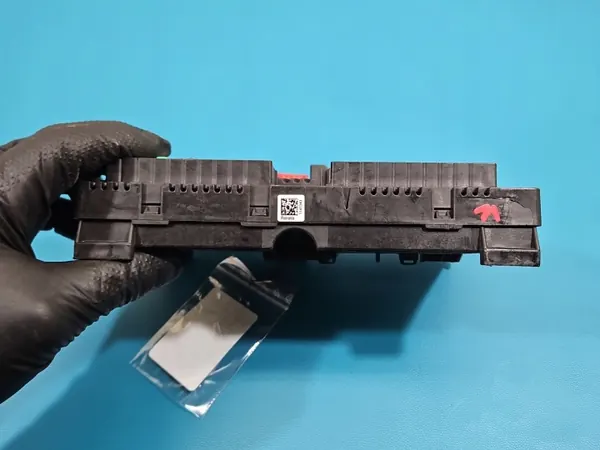 Caixa de fusíveis BMW G30 OEM 6837092 6839217 Usado image 5