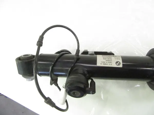 Amortecedor traseiro esquerdo OEM 6796859 BMW 5 F10 image 3