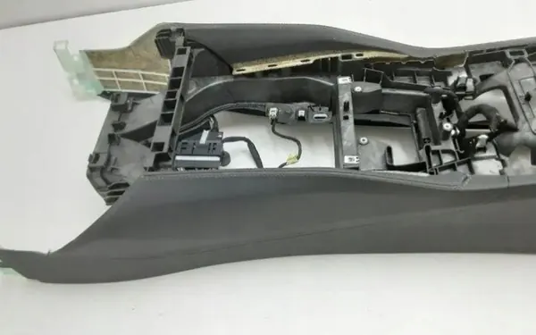 Accoudoir BMW 5 G30 OEM 9362721 - État utilisé image 3
