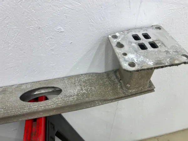 Poutre de pare-chocs arrière OEM 20R pour Vivaro C, Occasion image 5