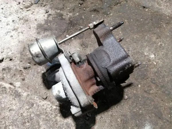 Turbo d'occasion OEM 478276H307056 pour Renault image 4