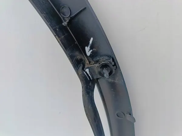 Tesla Model Y Etu Vasemman Lokasuojan Trim 1683863-00-A image 9