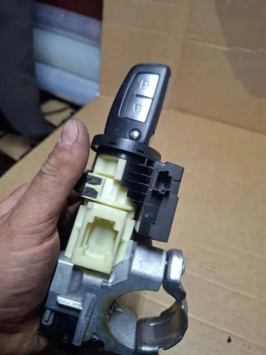 Sytytyskytkin Nissan Qashqai II J11 13-21 G6100A555 image 4