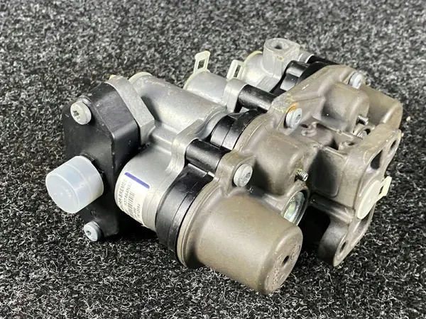 Junta pneumática WABCO OEM 1612054 - Estado usado image 4