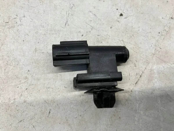 Sensor Temperatura OEM OYT24053 para Yaris y Mazda 2 image 3