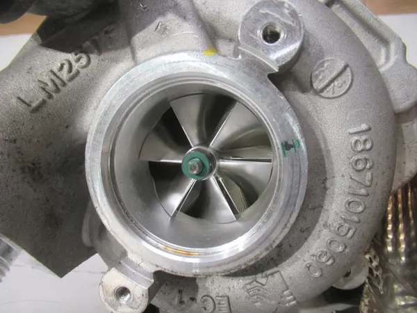 Turbocompresor AUDI TTRS RS3 RSQ3 2.5 07K145701M image 8