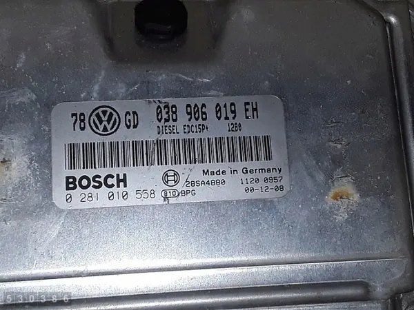 2002 VW Passat B5 Plus ECU 038906019EH image 4