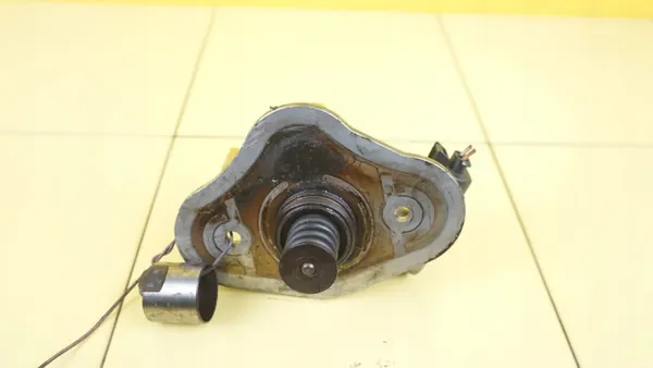BMW E87 E90 E60 2.0 B 170KM Fuel Pump 0261520041 image 4