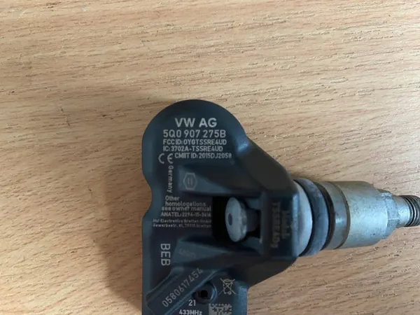 Capteur Pression Roue OEM 5Q0907275B - Occasion image 3