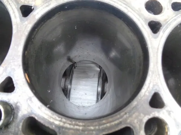 Bloc moteur OEM 038103021C pour Audi VW Golf IV 1.9 TDI image 6