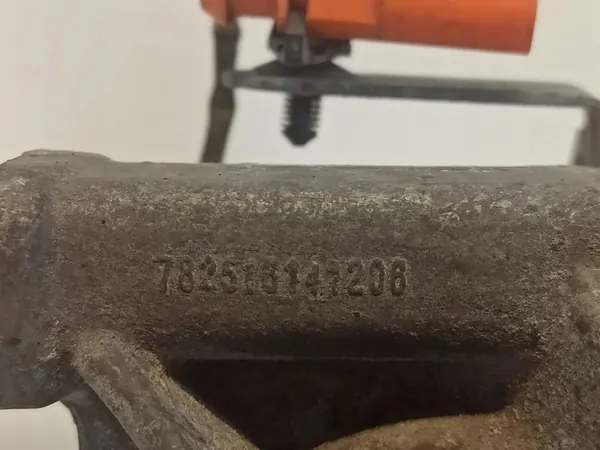 AUDI A4 B8 Soporte de Motor Izquierdo 3.0 8R0199381S image 5