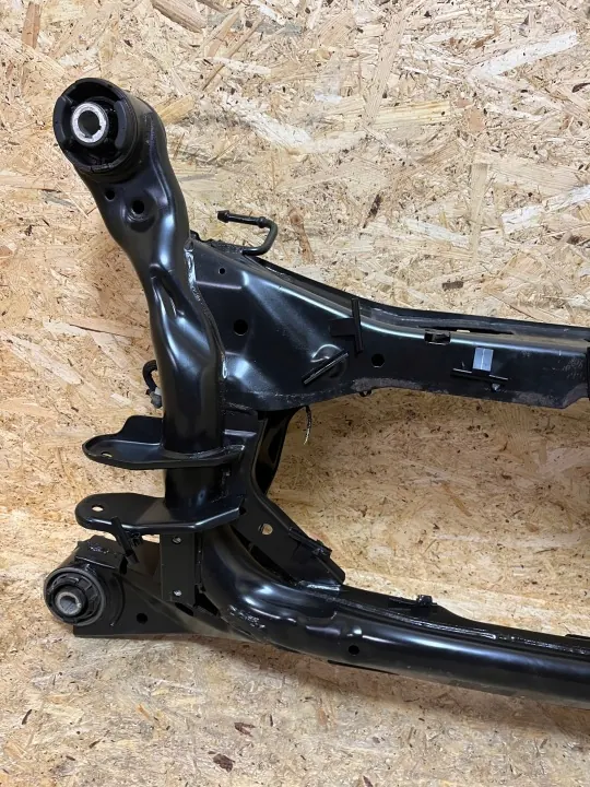 OEM J8A2-5K091-AF Bakaxelbalk Range Rover Velar image 3