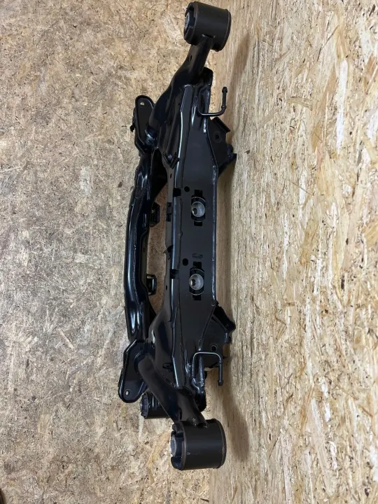 OEM J8A2-5K091-AF Bakaxelbalk Range Rover Velar image 7