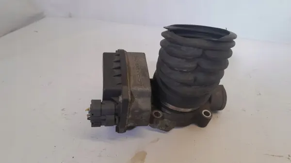 Kaasutin CITROEEN C5 I LIFT 2.0 16V OEM image 2