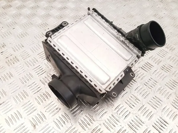 Mercedes-Benz OE A6510901800 intercooler image 4