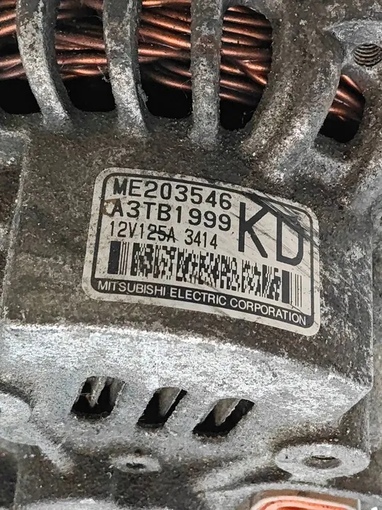 Vaihtovirtageneraattori Mitsubishi Pajero 3.2 OE ME203546 image 4