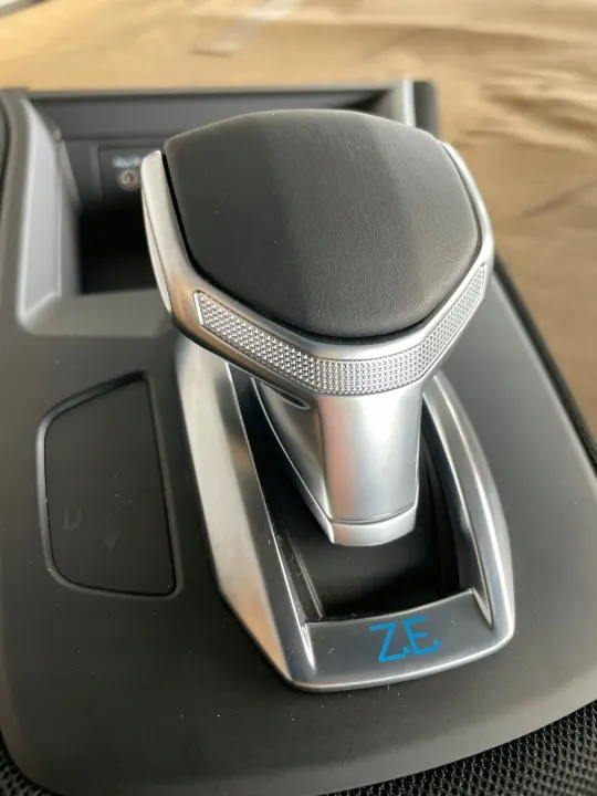 Pommeau de Vitesse & Console Centrale Renault Zoe II image 5