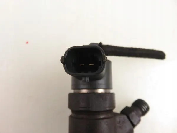 Bosch 0 445 110 083 Inyector image 6