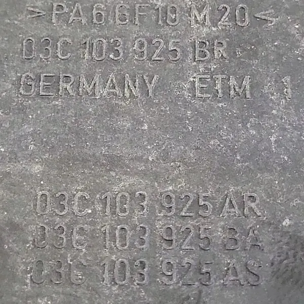 VW Moottorikansi OEM 03C103925AR Passat B6:lle image 4