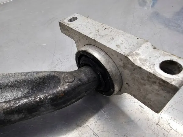 VOLVO XC60 II 2017+ Braccio Sospensione Anteriore Sinistro 31658893 image 6