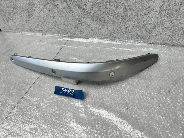 MERCEDES E-LUOKKA W211 ETULISTA A2118850721 image 3