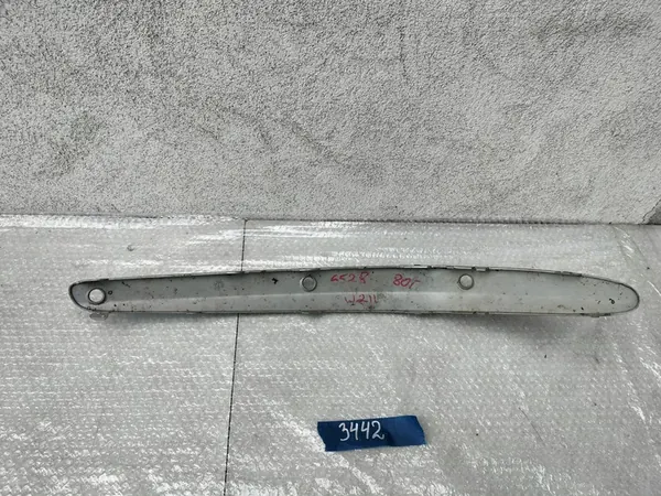 MERCEDES E-LUOKKA W211 ETULISTA A2118850721 image 6