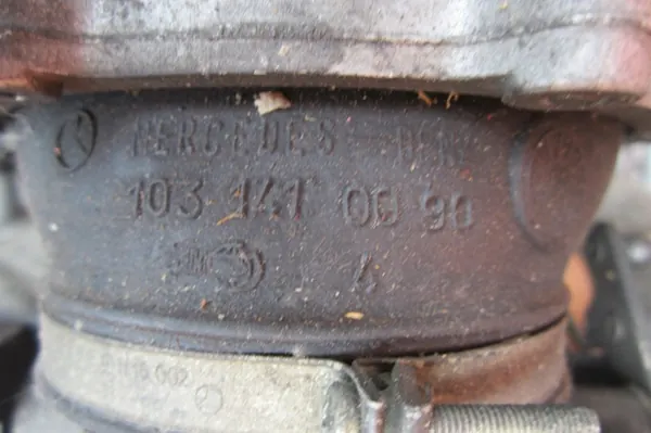 Distribuidor de combustível OEM 0438101012 Mercedes W124 image 9