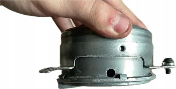 Kühlerlüftermotor OEM 16363-24170 - Gebraucht image 3