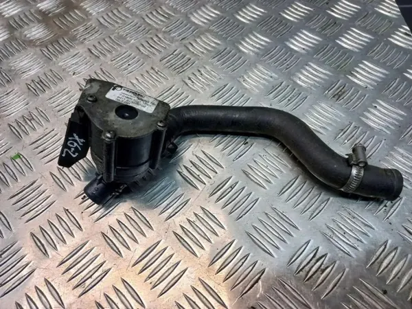 Wasserumlaufpumpe OEM 9130387 Vorne BMW X6 E71 image 2