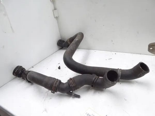 VW Golf IV Vesiputki 1.4 16V AHW OEM 1J0121049E image 4