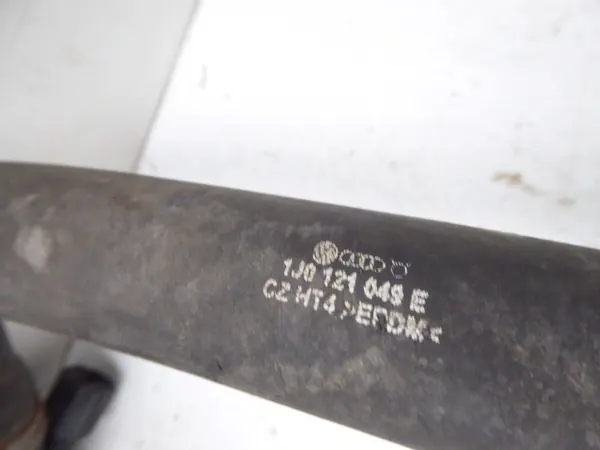 VW Golf IV Vesiputki 1.4 16V AHW OEM 1J0121049E image 5