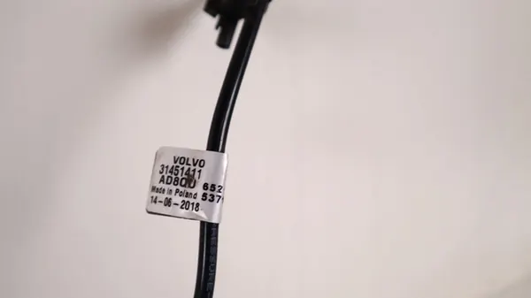 VOLVO XC90 II Air Suspension Hose 31451410 image 4