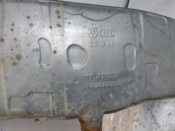 OEM 1K0253411B/1K0253611C Silenciador Central/Traseiro VW Golf V image 3