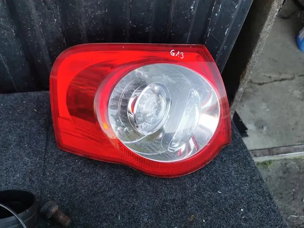 Lámpara trasera izquierda VW Passat B6 Variant image 4
