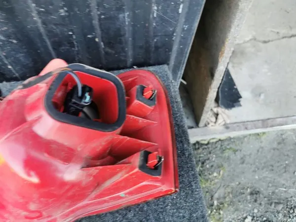 Lámpara trasera izquierda VW Passat B6 Variant image 6