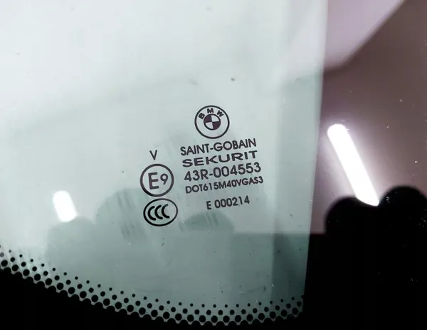 Carrosserieglas BMW X6 F16 rechts achter zwart glans M-Pakket image 4