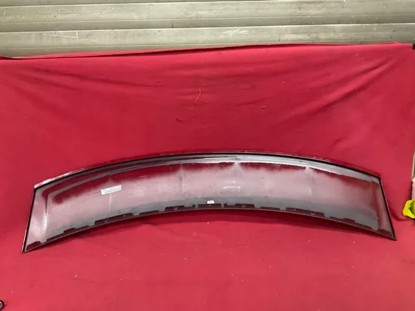 Övre bakspoiler PORSCHE TAYCAN image 4