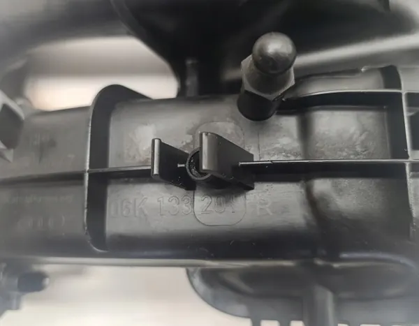 Audi A3 8V Imusarvi OEM 06K133201R image 4