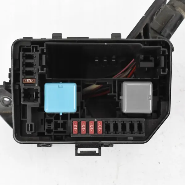 Zekeringkast OEM 82662-0D140 voor Toyota Yaris image 4