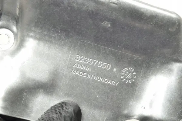 Volvo S60 III Mild Hybrid Hitzeschild OEM 32397650 image 4