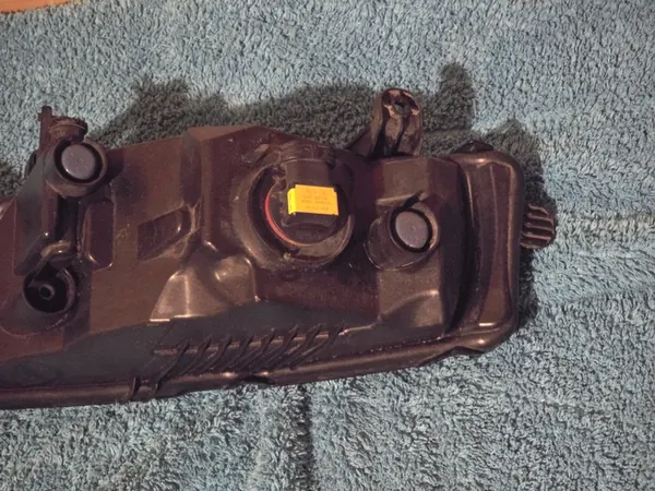 Farol Halógeno Esquerdo Skoda Octavia III 5E0941701F image 6