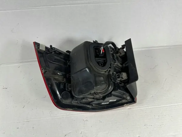 VW SHARAN II Lámpara Trasera Izquierda 7N0945207 image 2