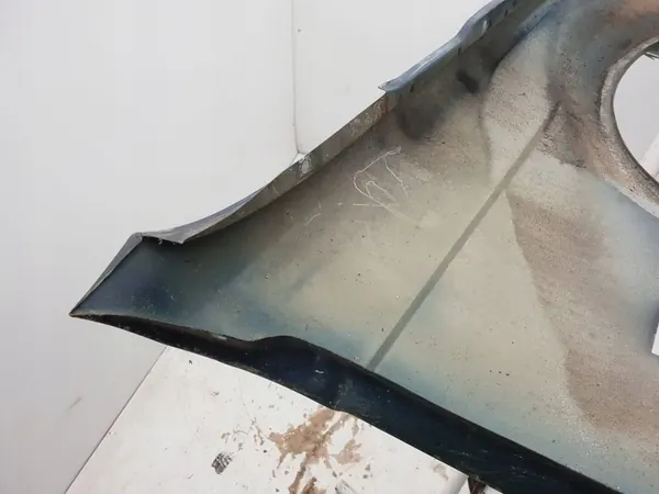 Parafango Anteriore Sinistro BMW 5 E34 image 2