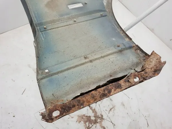 Parafango Anteriore Sinistro BMW 5 E34 image 3