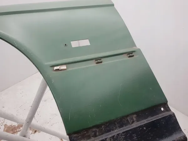 Parafango Anteriore Sinistro BMW 5 E34 image 8